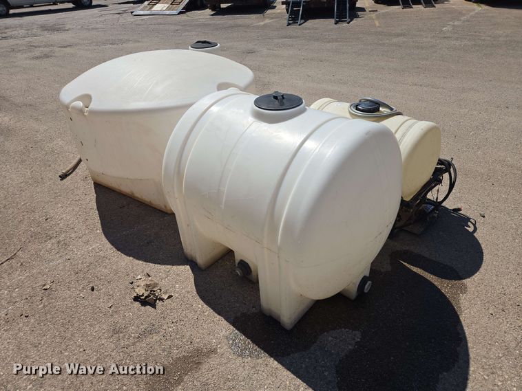 image for item ER1770 (3) poly tanks