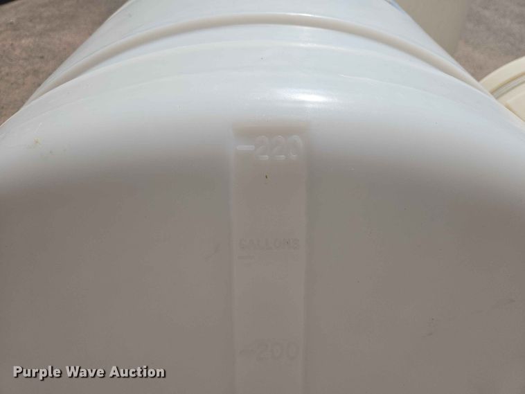 image for item ER1770 (3) poly tanks