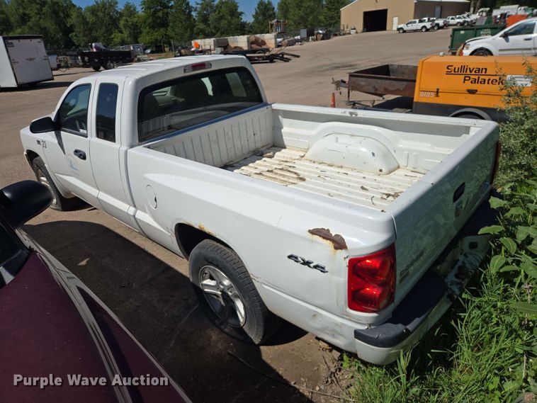 image for item ER1771 2011 Dodge Dakota Ext. Cab pickup truck