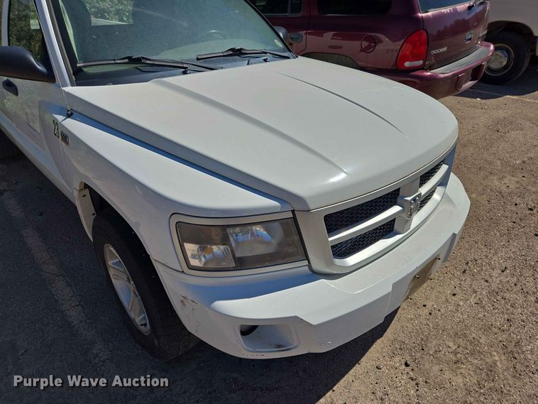 image for item ER1771 2011 Dodge Dakota Ext. Cab pickup truck