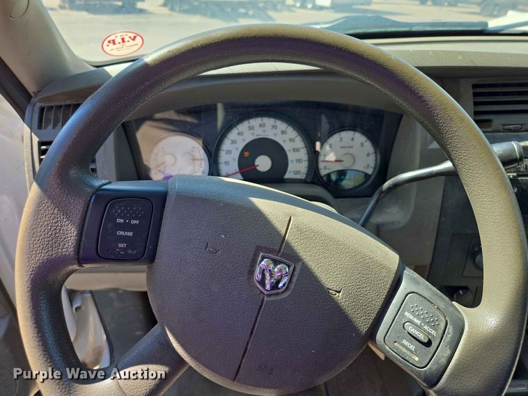 image for item ER1771 2011 Dodge Dakota Ext. Cab pickup truck