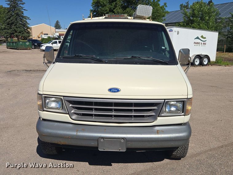 image for item ER1773 1995 Ford E250 van