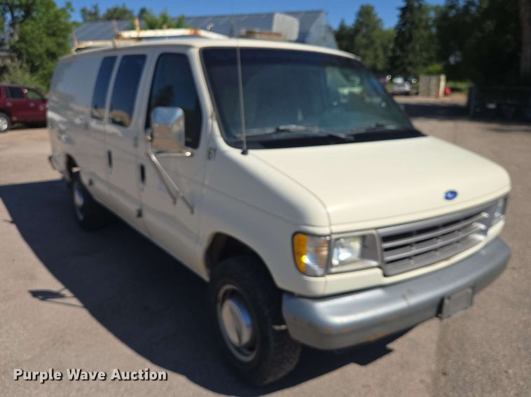 image for item ER1773 1995 Ford E250 van