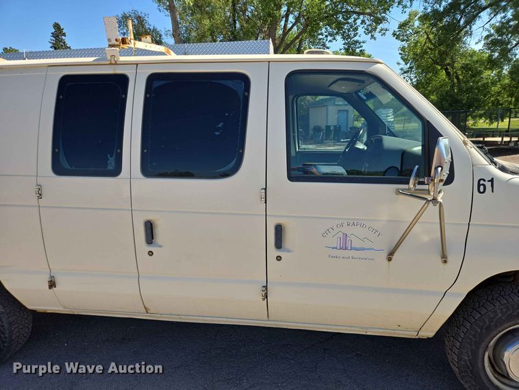 image for item ER1773 1995 Ford E250 van