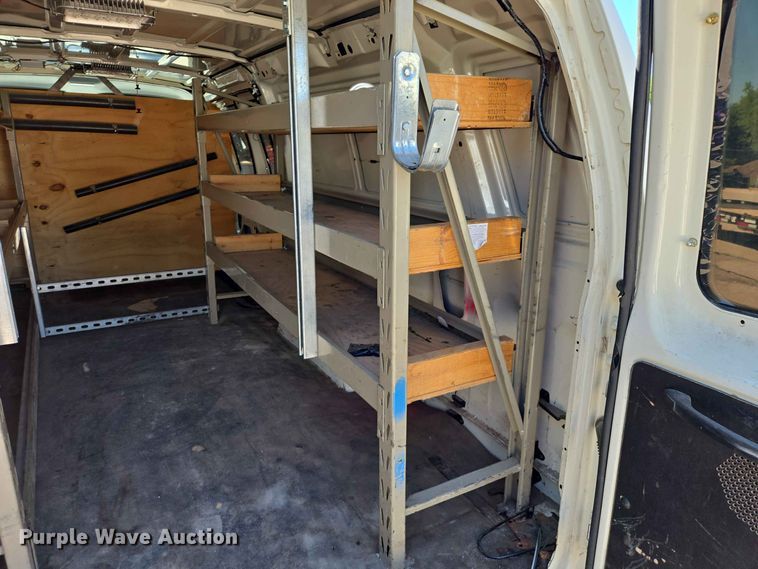 image for item ER1773 1995 Ford E250 van