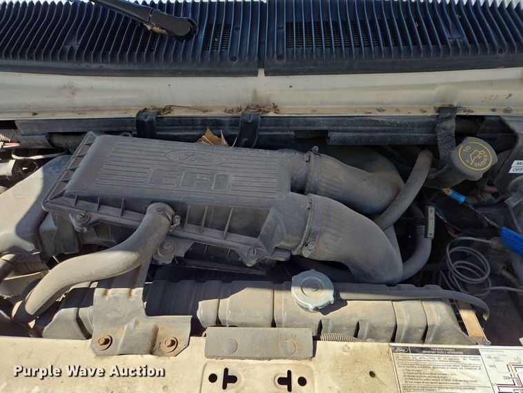 image for item ER1773 1995 Ford E250 van