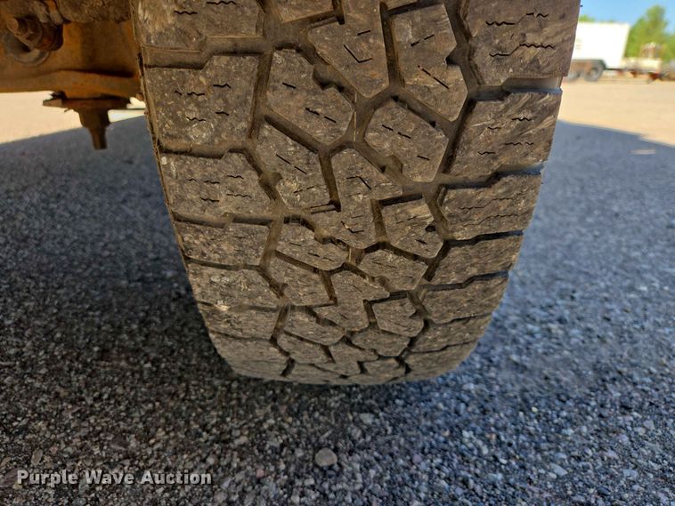 image for item ER1773 1995 Ford E250 van