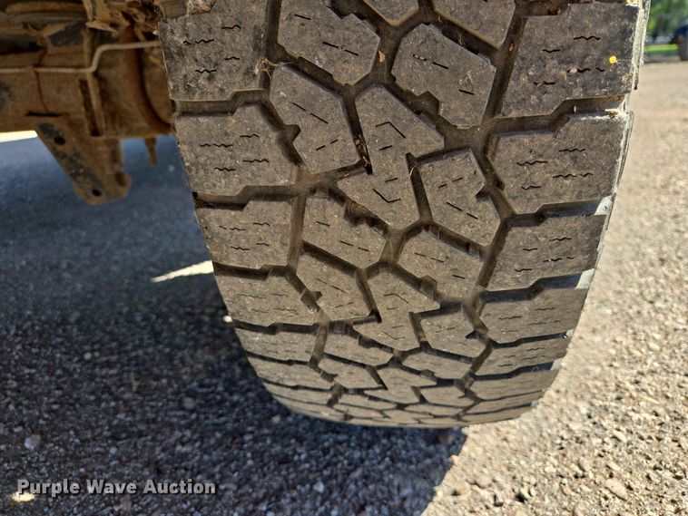 image for item ER1773 1995 Ford E250 van