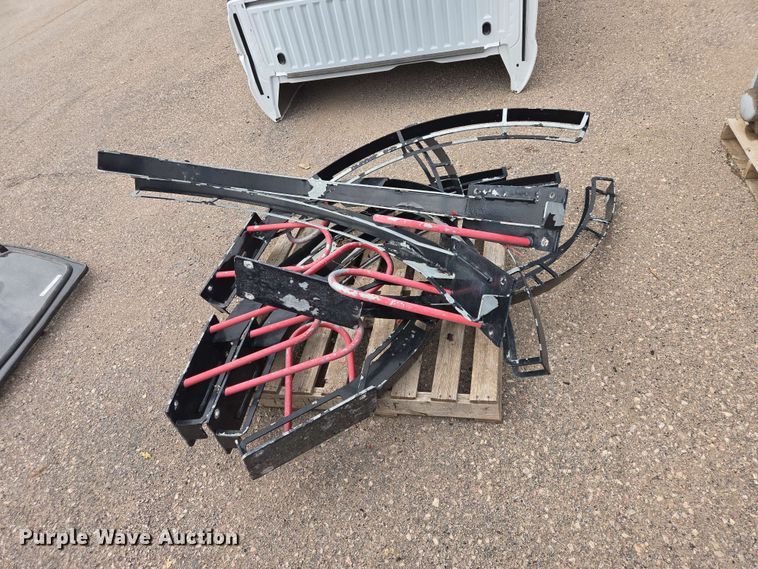 image for item ER1776 (8) Bike Arc bikes rakes