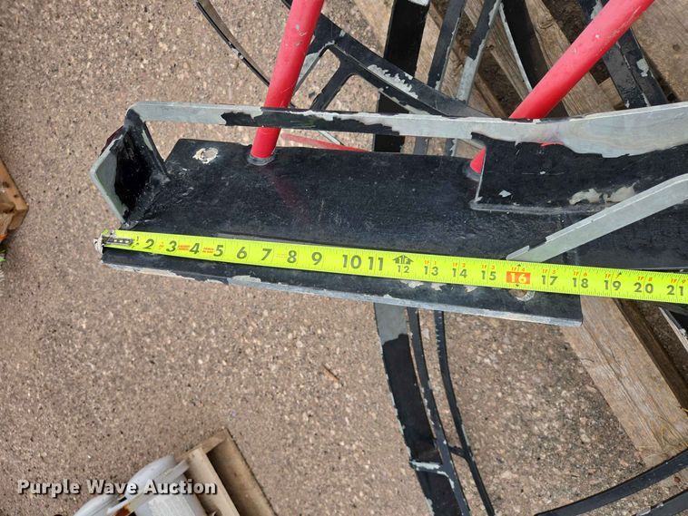 image for item ER1776 (8) Bike Arc bikes rakes