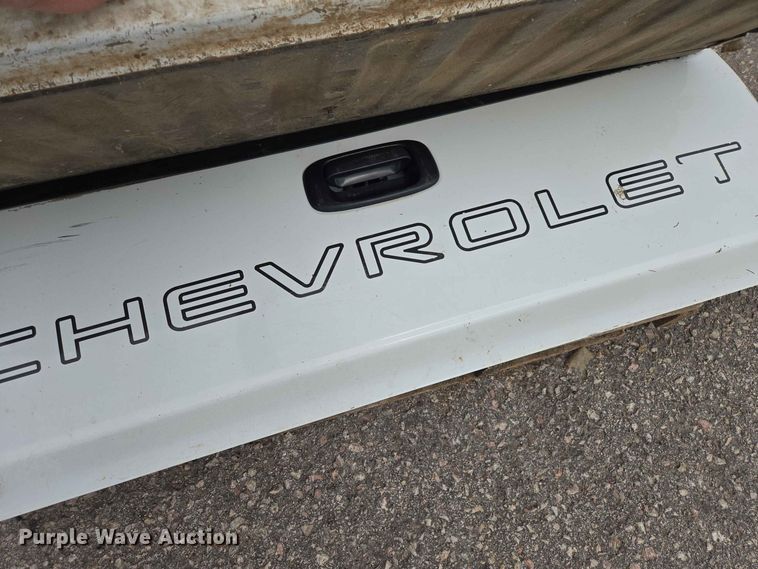 image for item ER1780 4 pickup tailgates