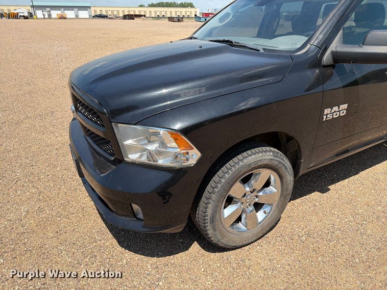 image for item ER1823 2018 RAM 1500 Ext. Cab pickup truck