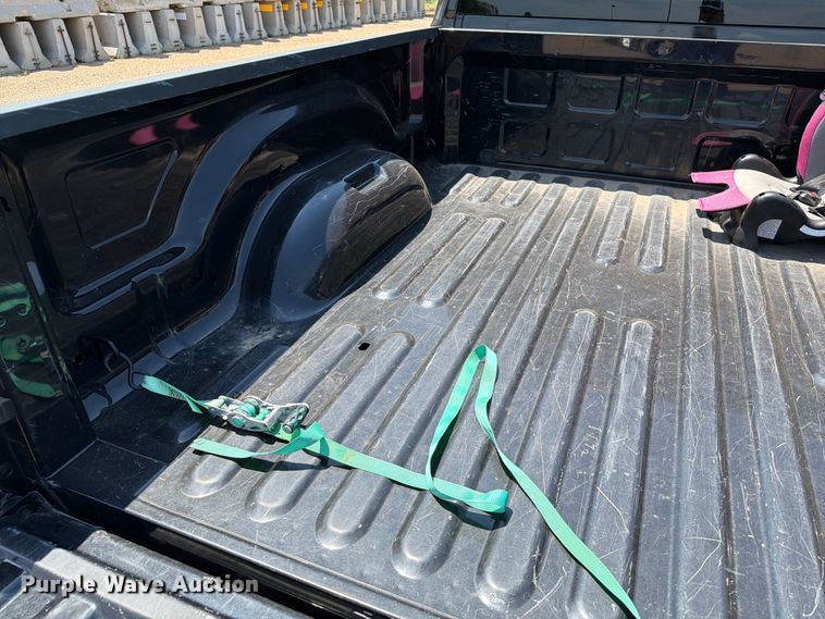 image for item ER1823 2018 RAM 1500 Ext. Cab pickup truck