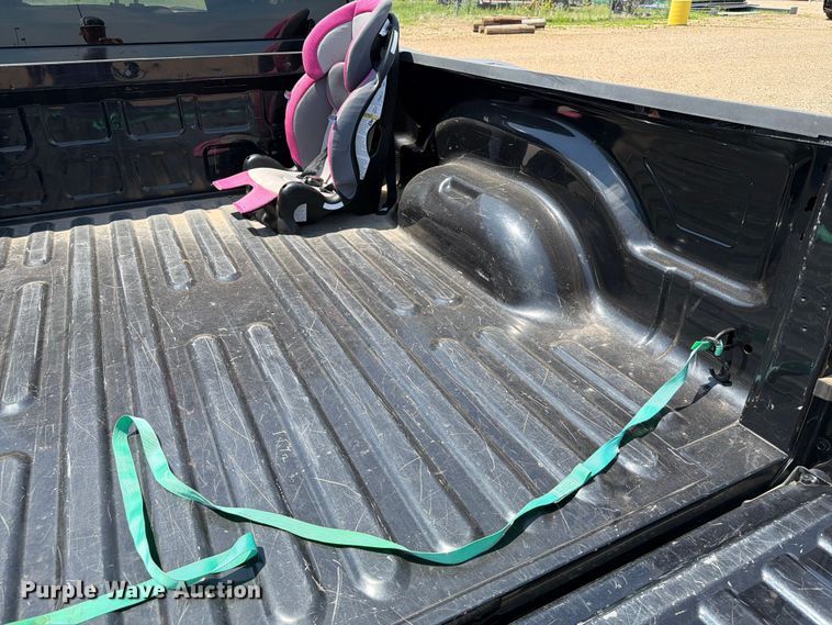 image for item ER1823 2018 RAM 1500 Ext. Cab pickup truck