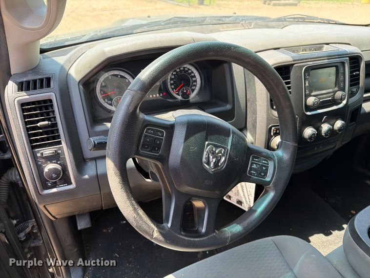 image for item ER1823 2018 RAM 1500 Ext. Cab pickup truck