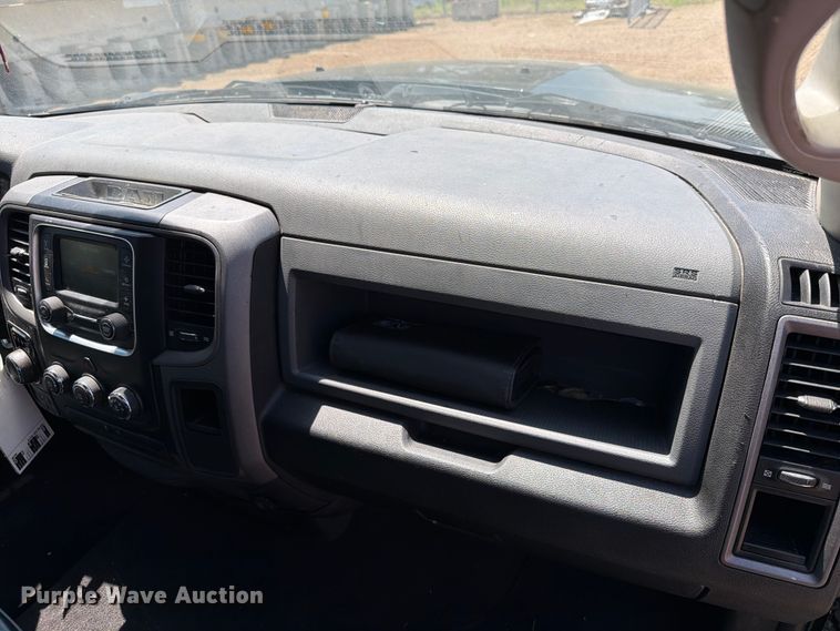 image for item ER1823 2018 RAM 1500 Ext. Cab pickup truck