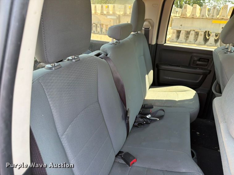 image for item ER1823 2018 RAM 1500 Ext. Cab pickup truck