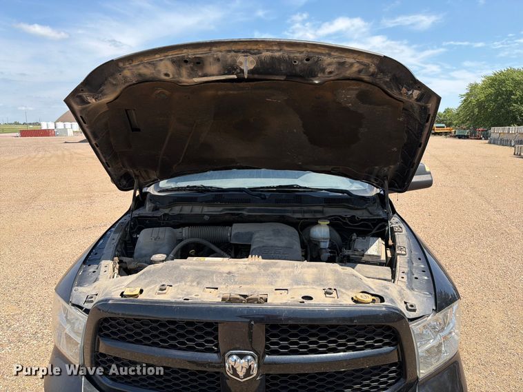image for item ER1823 2018 RAM 1500 Ext. Cab pickup truck