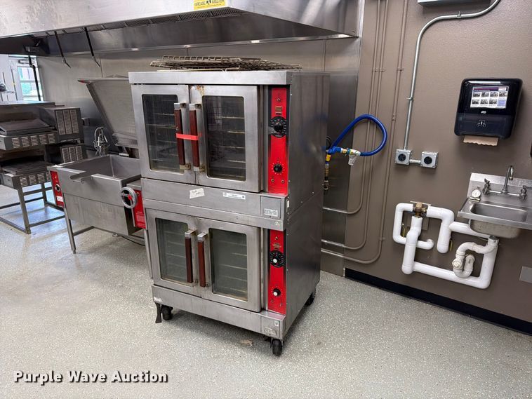 (2) ovens