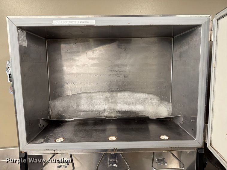 image for item ER1845 Silver King SKMAJ3/C3 milk cooler