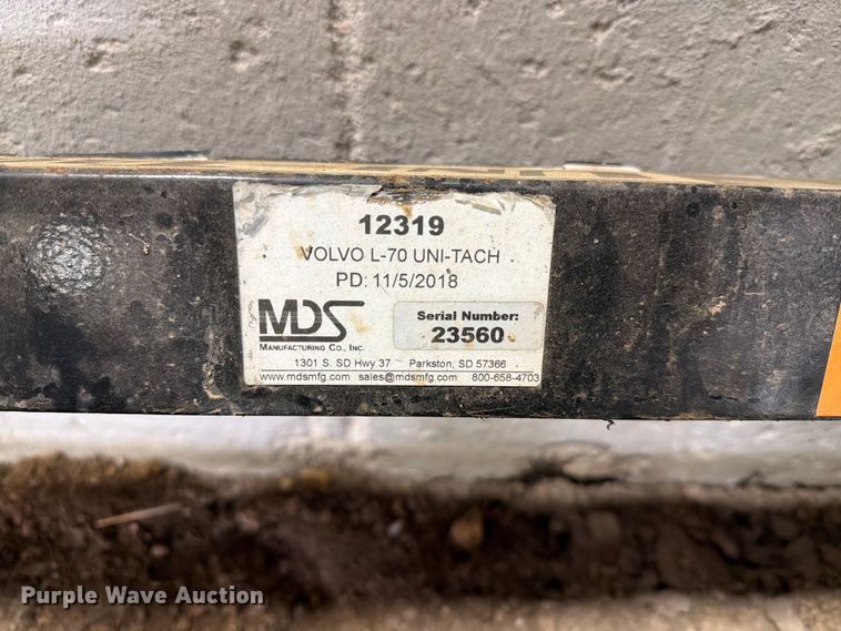 image for item ER1856 MDS Volvo L-70 Uni-Tach wheel loader adaptor