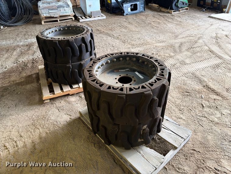 image for item ER1857 Evolution Wheel 14x17.5 skid steer tires