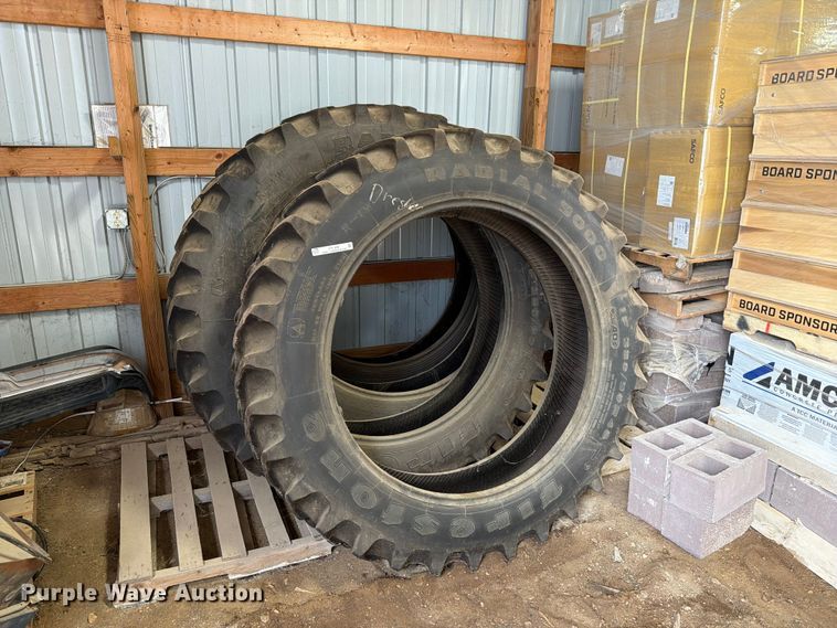 image for item ER1858 Firestone Radial 9000 tires