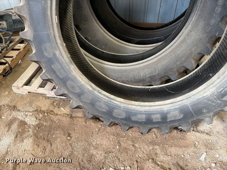image for item ER1858 Firestone Radial 9000 tires