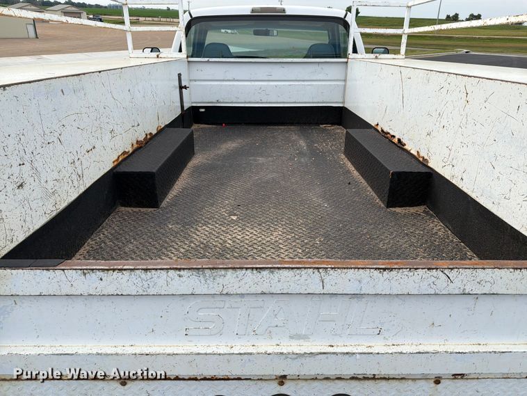 image for item ER1860 1999 Dodge Ram 3500 utility bed pickup truck