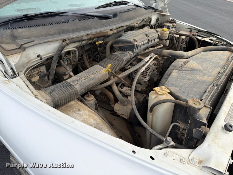 image for item ER1860 1999 Dodge Ram 3500 utility bed pickup truck