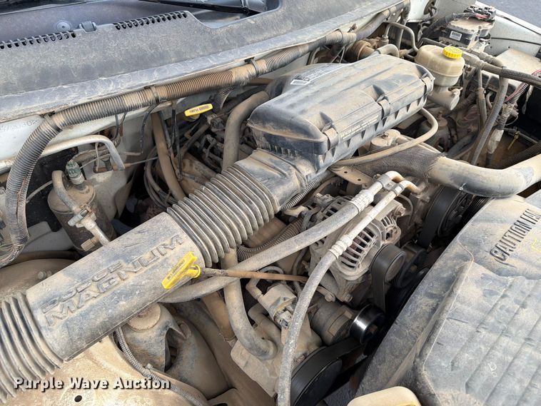 image for item ER1860 1999 Dodge Ram 3500 utility bed pickup truck