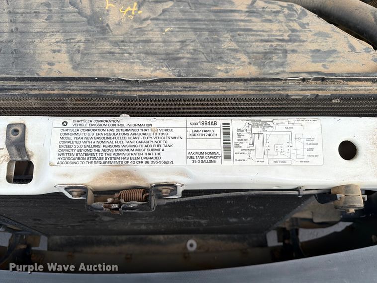 image for item ER1860 1999 Dodge Ram 3500 utility bed pickup truck