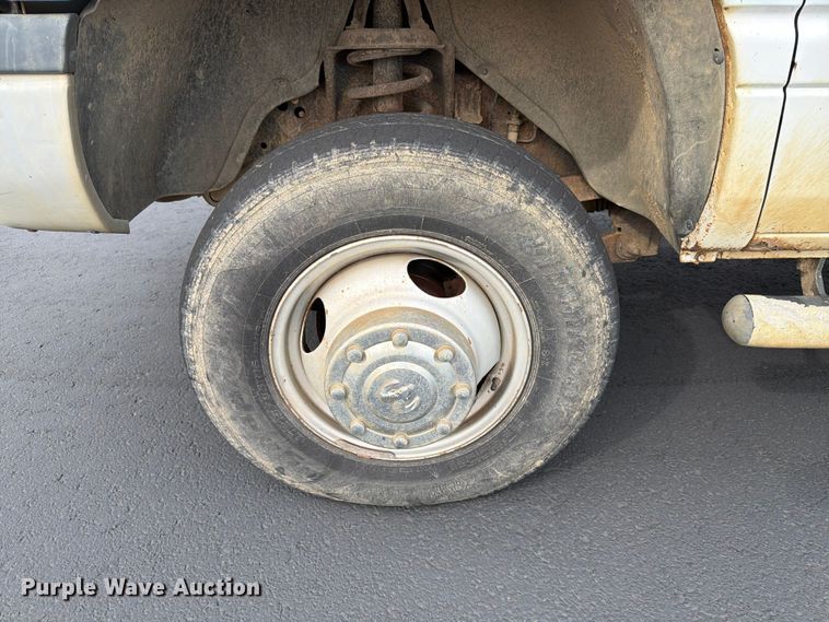 image for item ER1860 1999 Dodge Ram 3500 utility bed pickup truck