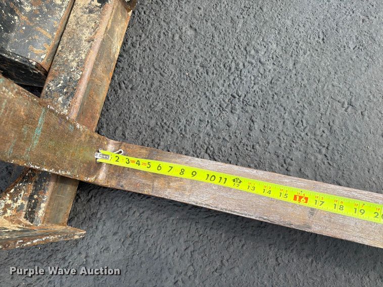image for item ER1861 2005 Caterpillar TH350B telehandler