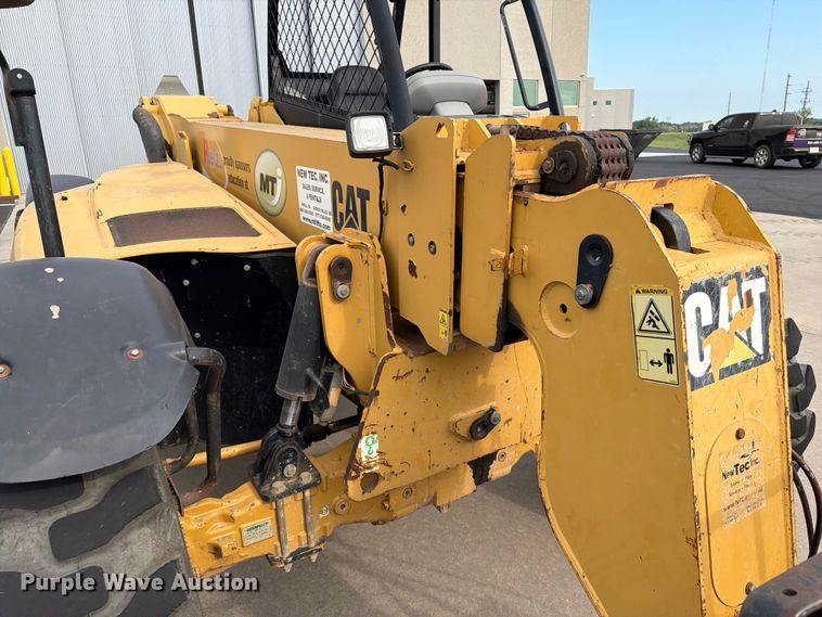 image for item ER1861 2005 Caterpillar TH350B telehandler