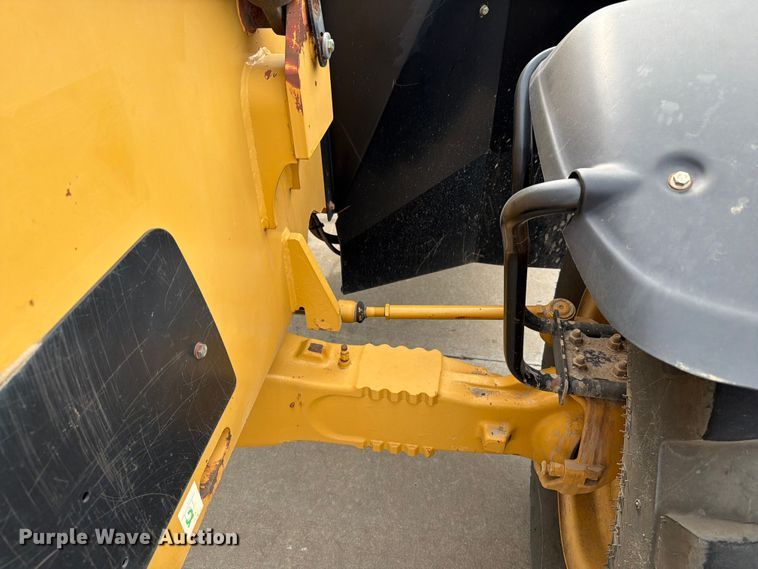 image for item ER1861 2005 Caterpillar TH350B telehandler