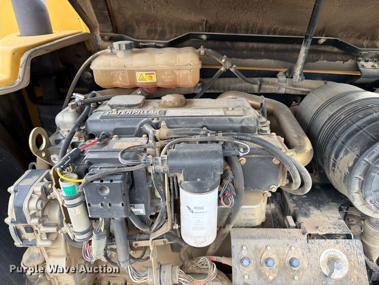 image for item ER1861 2005 Caterpillar TH350B telehandler