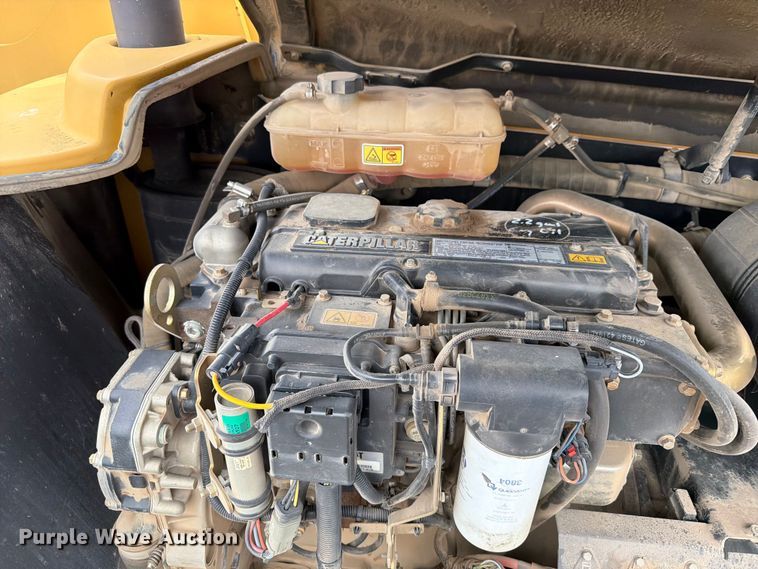 image for item ER1861 2005 Caterpillar TH350B telehandler