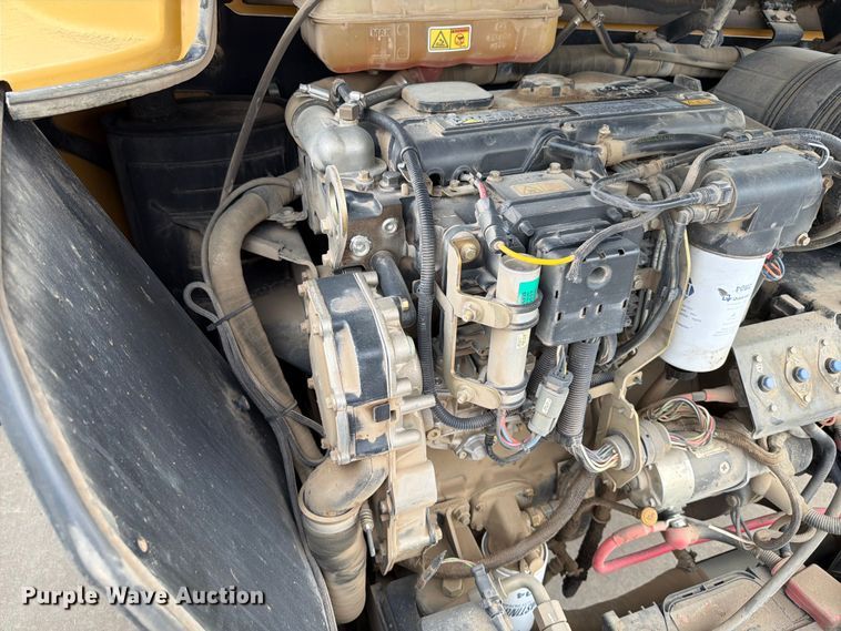 image for item ER1861 2005 Caterpillar TH350B telehandler