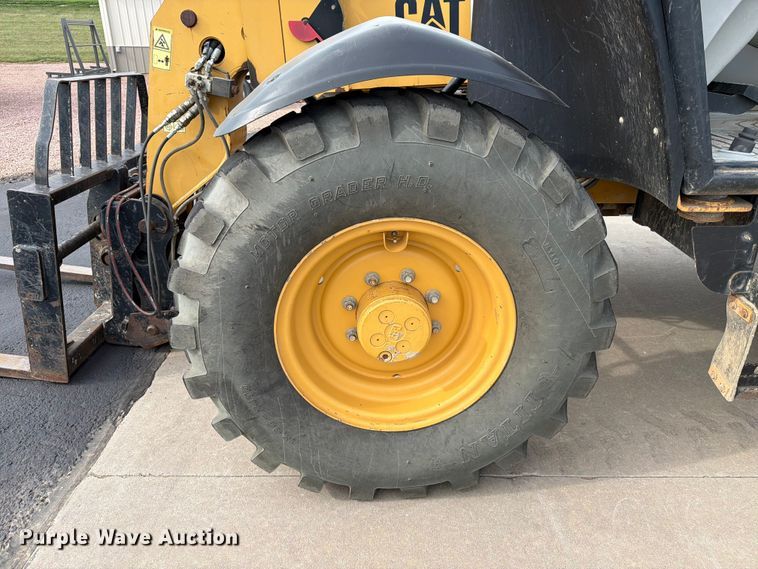 image for item ER1861 2005 Caterpillar TH350B telehandler