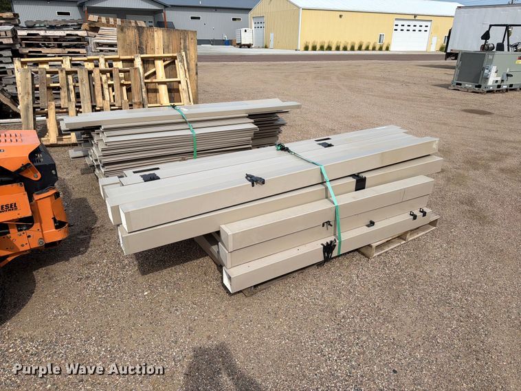 image for item ER1865 Vinyl fence
