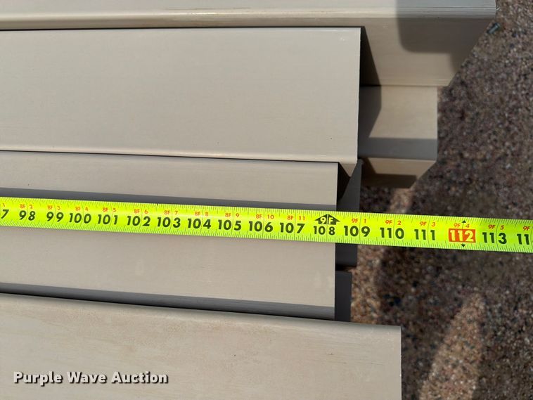 image for item ER1865 Vinyl fence
