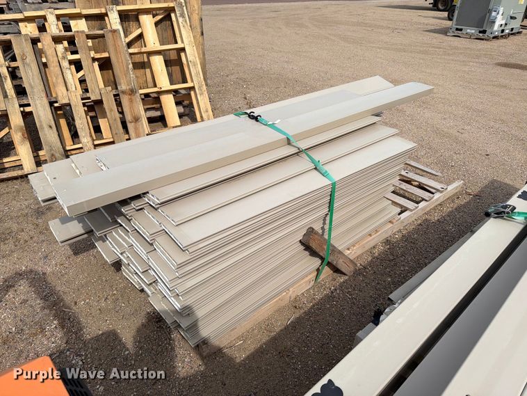 image for item ER1865 Vinyl fence