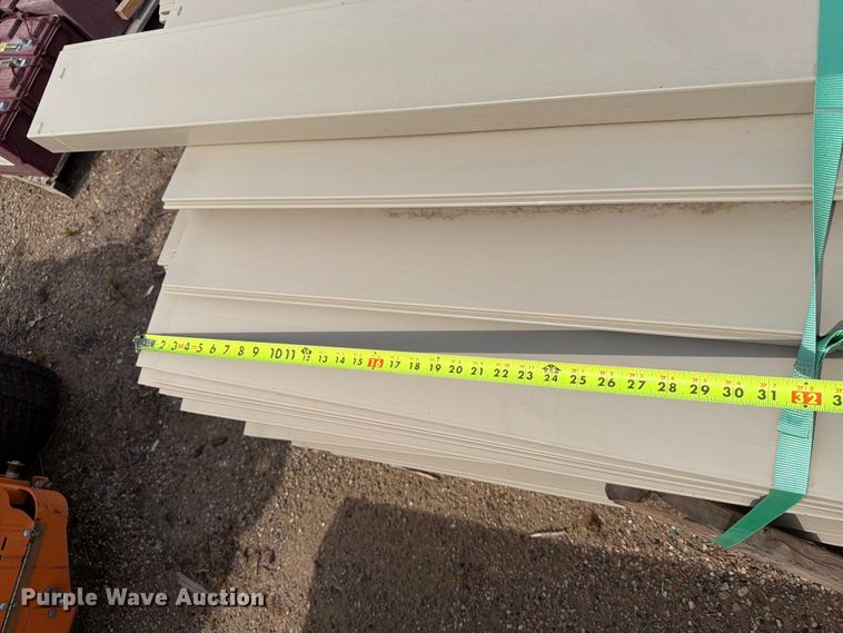 image for item ER1865 Vinyl fence