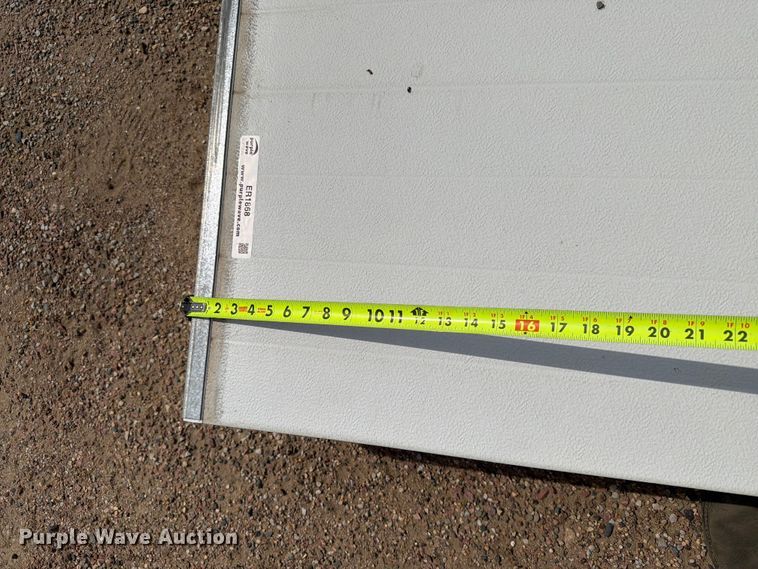 image for item ER1868 (2) garage doors