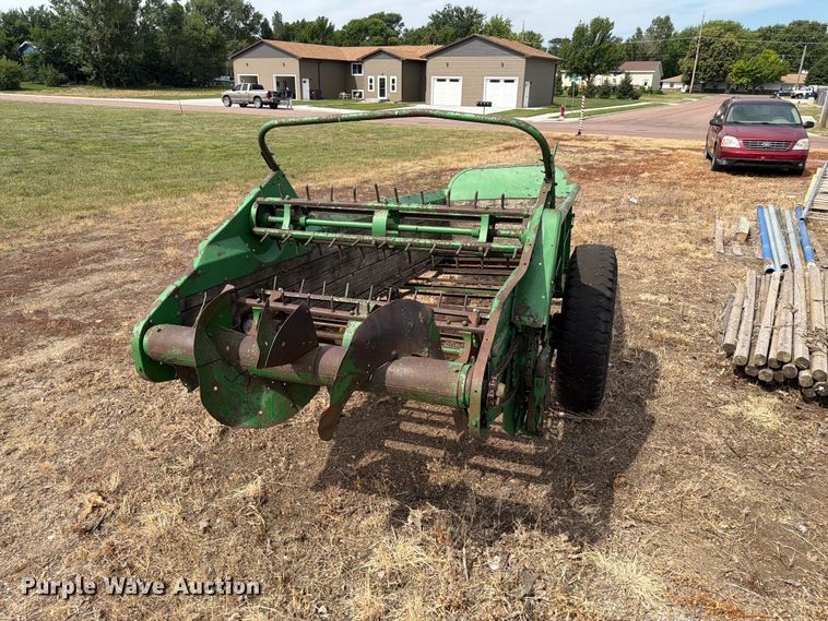 image for item ER1869 John Deere N manure spreader