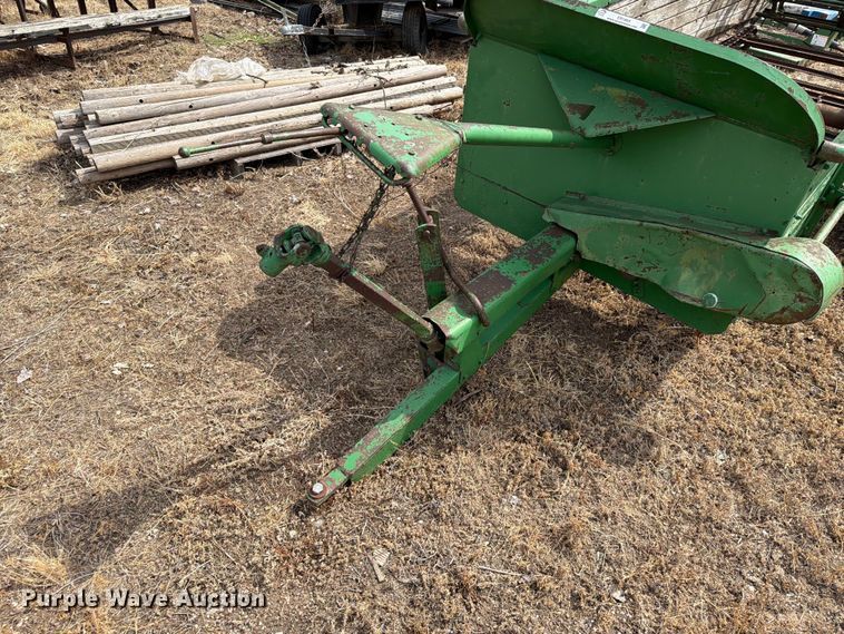 image for item ER1869 John Deere N manure spreader