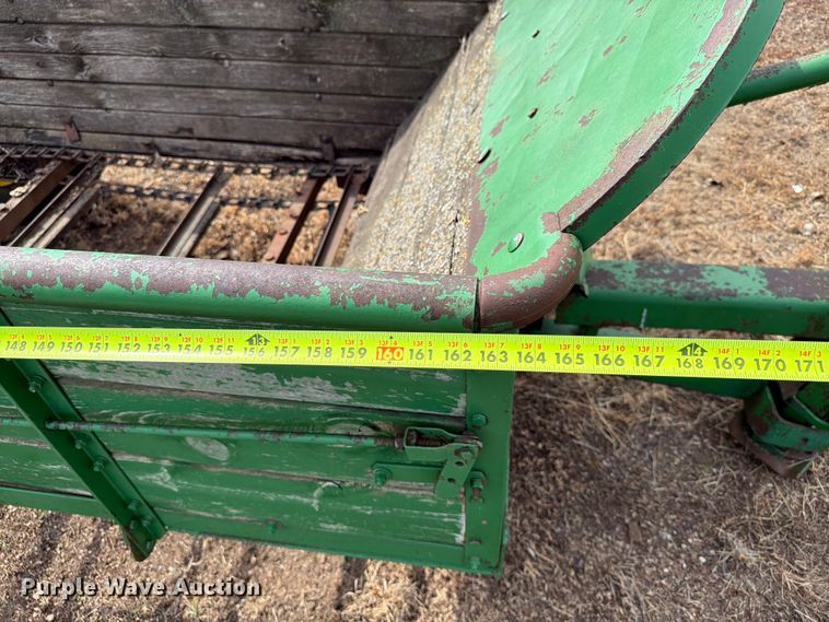 image for item ER1869 John Deere N manure spreader