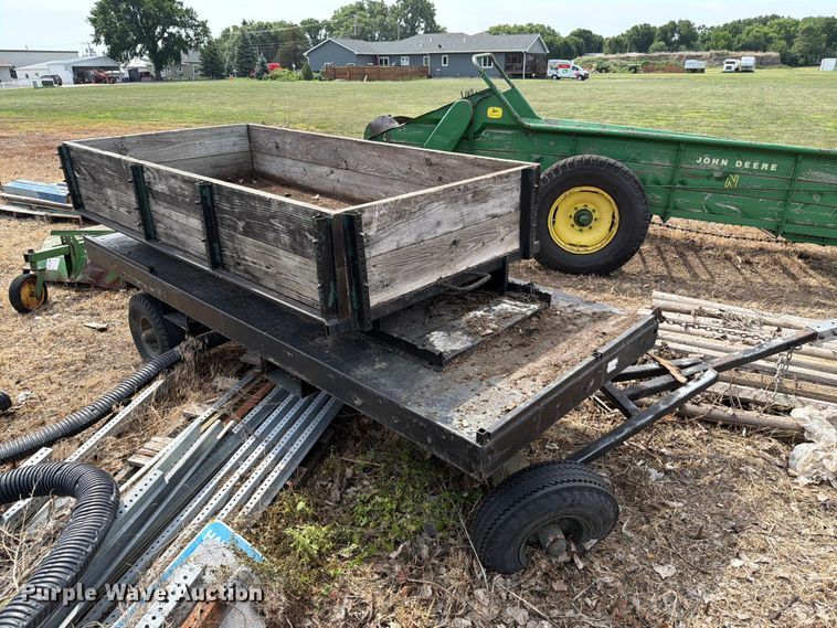 image for item ER1869 John Deere N manure spreader