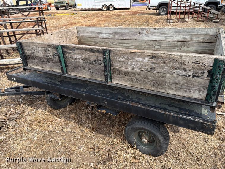 image for item ER1869 John Deere N manure spreader